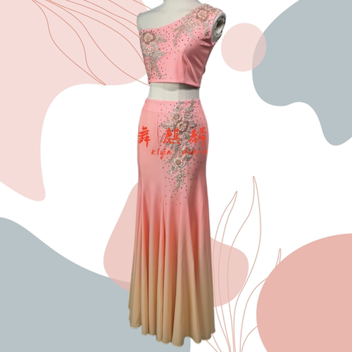 新款傣族舞蹈演出服装