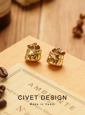 原创一袋咖啡耳环秋季气质小众纯银耳钉简约百搭小巧无耳洞耳夹女