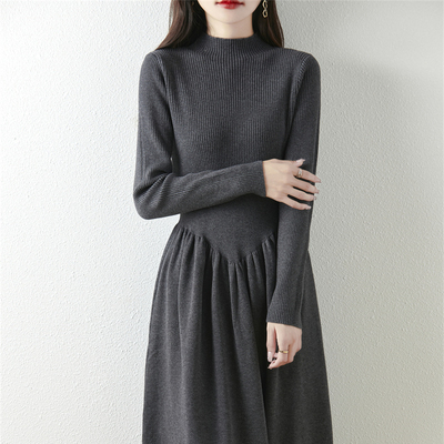 2024冬季新款针织连衣裙赫本风半高领毛衣搭配大衣中长内搭打底衫