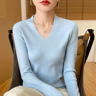 2025秋冬新款V领羊毛针织打底衫女内搭毛衣修身显瘦长袖上衣小衫