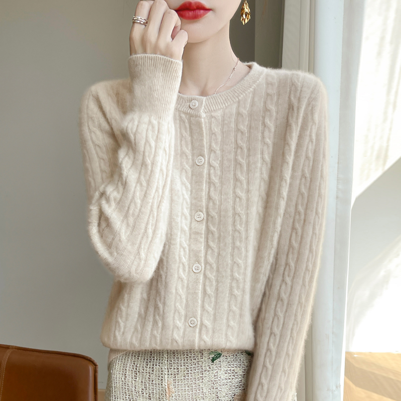 高级感纯色圆领麻花内搭毛衣外套针织衫女秋冬慵懒风短款开衫上衣