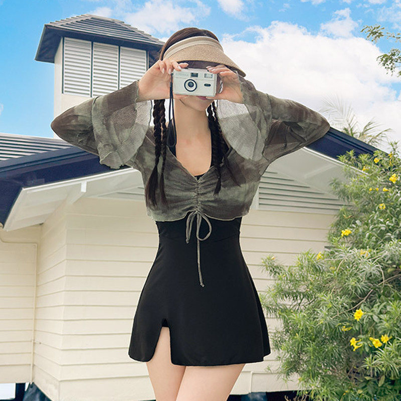 韩版女分体平角泳衣挂脖系带包臀裙显瘦三件套游泳装长袖防晒纱衫