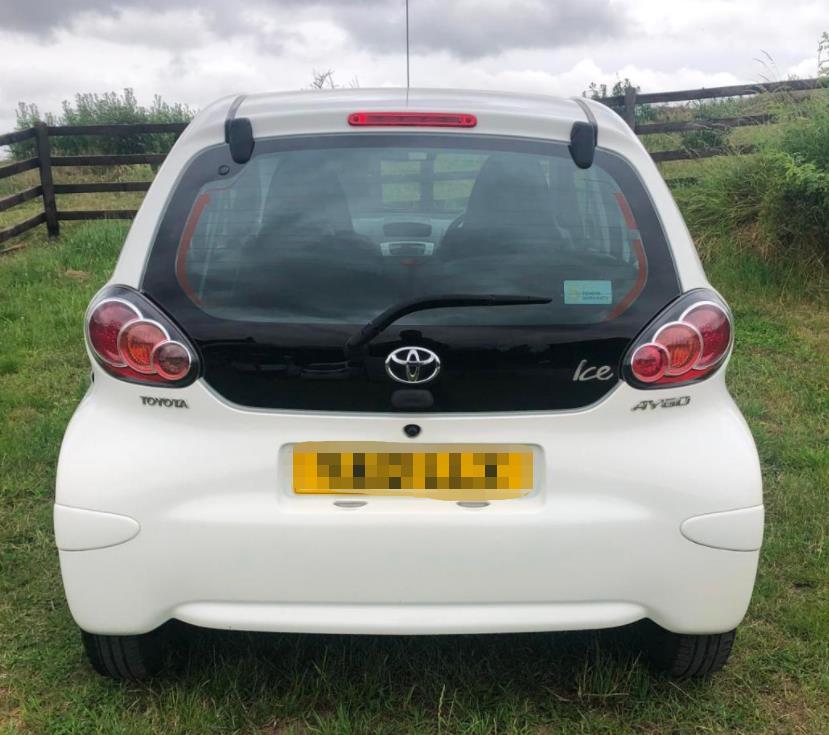 适用右軚丰田Aygo后雨刮片汽车水拨刮雨器胶条后窗雨刷片摇臂总成