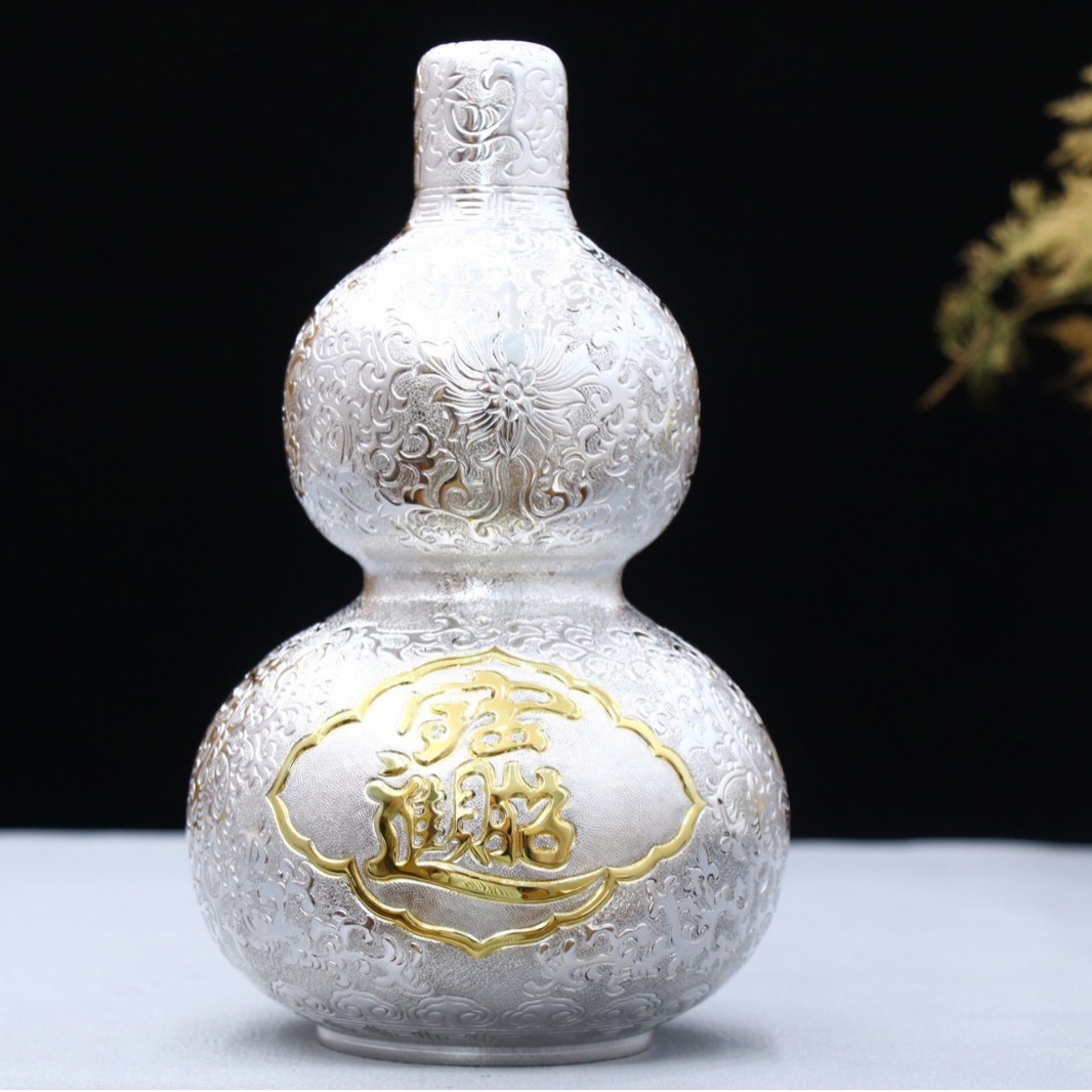 银酒壶纯银999旅行酒壶储酒器手工银酒瓶足银白酒具礼品家居摆件