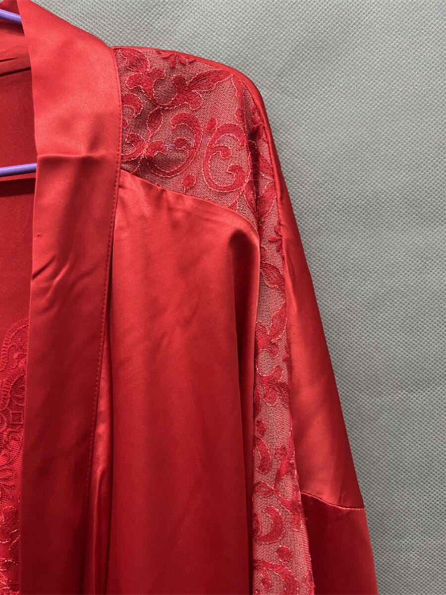 E-LOVES EBLIN WEDDING SERIES P21 RED NATAL YEAR COMFORTABLE AND NOBLE NIGHTGOWN SET SERIES C11011
