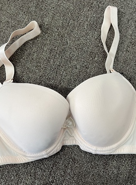 衣恋旗下eblin舒适T18淡粉红光面轻薄透气文雅女士文胸ECBR678051