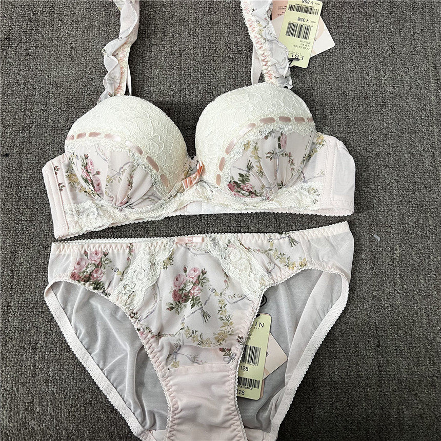 衣恋旗下EBLIN粉红V05精致小碎花聚拢上托古典美女士文胸套装