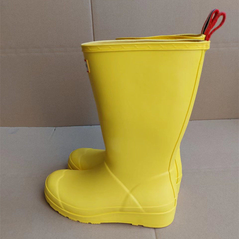 h微瑕疵酷玩中筒帮水雨鞋靴女防滑时尚橡胶雨鞋水胶套鞋