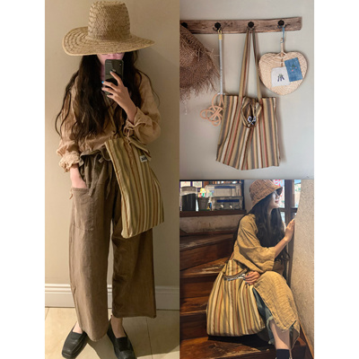 超大容量复古条纹休闲斜挎女包