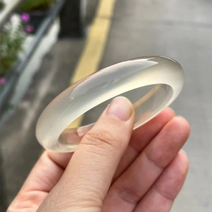 马达加斯加原色玛瑙手镯女白冰种香槟色玉髓镯子荔枝冻香槟金色