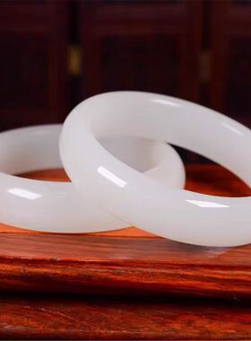 地摊货源汉白玉手镯玉石玉器