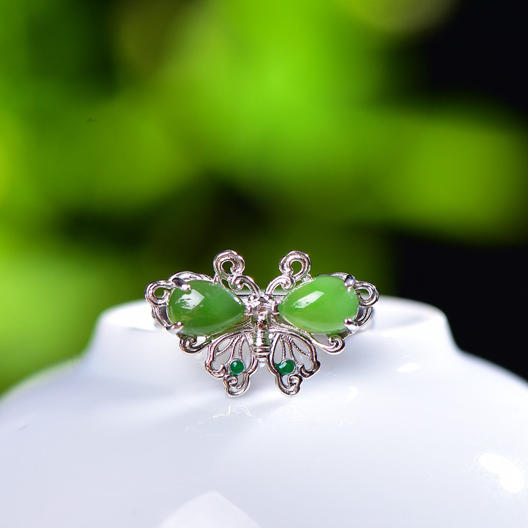 S925银镶和田玉碧玉翩翩起舞蝴蝶戒指天然玉石女款2025新款