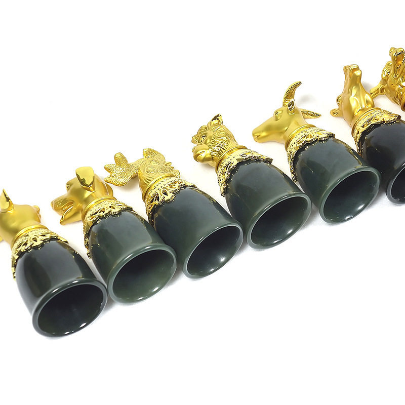 厂家十二生肖和田玉青玉酒杯冰糯种金镶玉兽首酒杯茶具套装