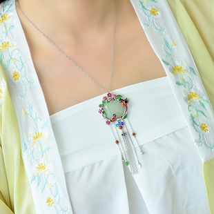 古法银镶和田玉方鼓白加绿珐琅喜上眉梢吊坠26837