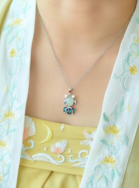 925银镶和田玉珐琅莲小金鱼吊坠26708