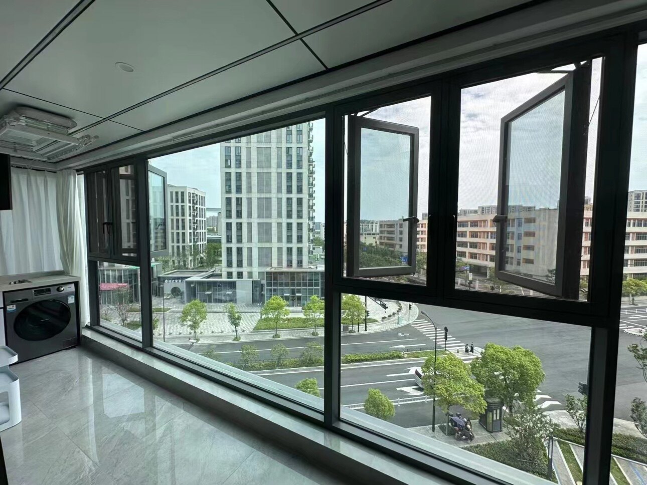 杭州窗纱一体断桥铝系统窗双层钢化落地门窗工厂直销定制封包阳台