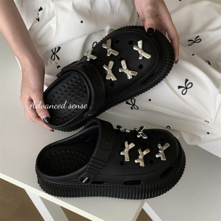 舒适休闲包头凉拖鞋 夏季 女士银色蝴蝶结户外穿时尚 沙滩海边洞洞鞋