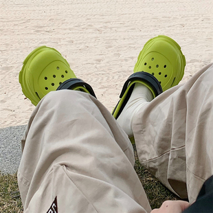 情侣拼色户外防滑凉鞋 运动风厚底舒适ins潮酷包头洞洞鞋 男女夏季