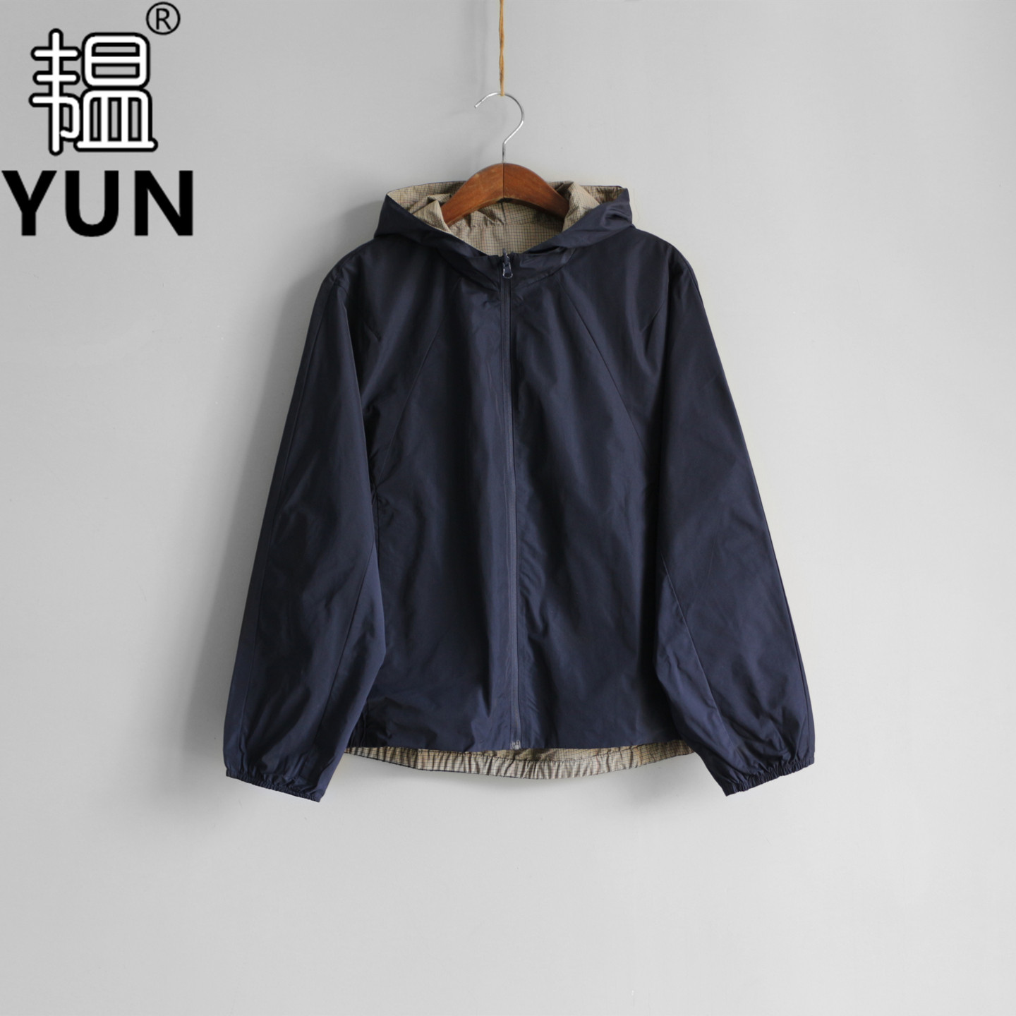YUN韫2026秋季新品女装韩版连帽双面穿休闲短款女风衣外套 9526