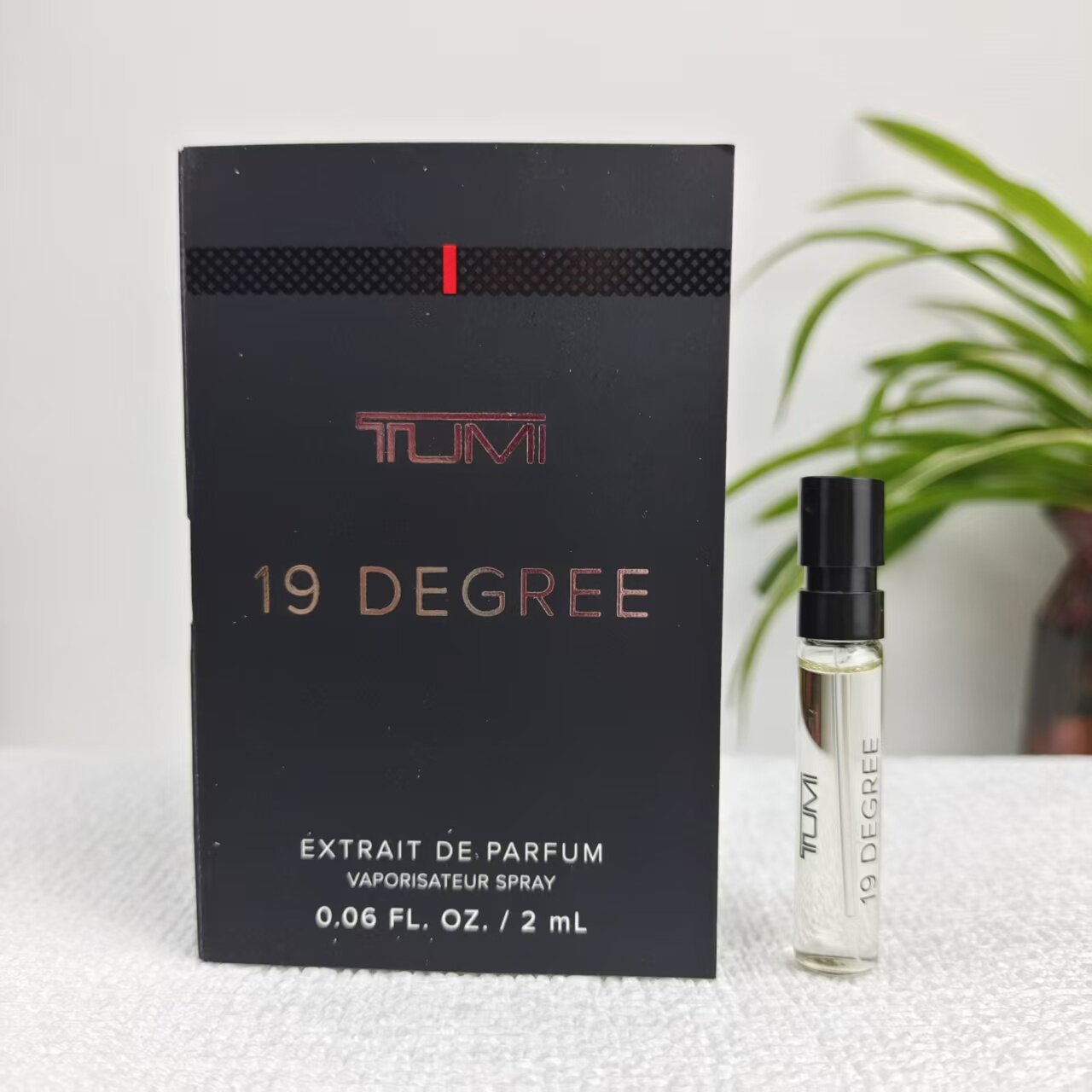 现货 TUMI/途明 19 DEGREE 男士浓香水试管小样2ML 持久留香