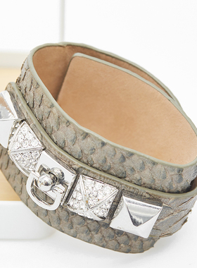 个性时尚铆钉蛇皮手镯