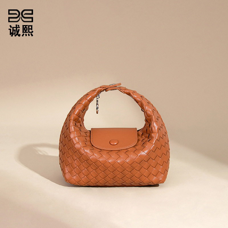 2026新款手工编织饺子包龙襄包手拎单肩女包小众百搭手提斜挎包包,箱包皮具/热销女包/男包,单肩包,淘宝优惠券,粉丝福利购,淘宝优惠卷