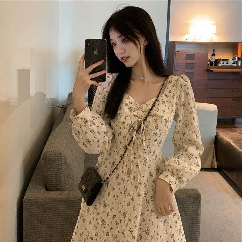 长袖法式甜美碎花连衣裙女春秋季新款设计感小众小个子气质短裙子