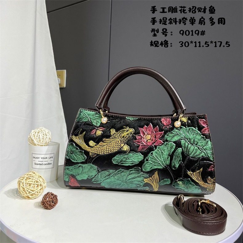 单肩包女中国风复古大容量中年妈妈包手工民族压花招财鱼手提包,箱包皮具/热销女包/男包,单肩包,淘宝优惠券,粉丝福利购,淘宝优惠卷