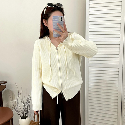 大码女装v领连帽卫衣女双拉链外套2025冬款胖mm百搭针织开衫23318