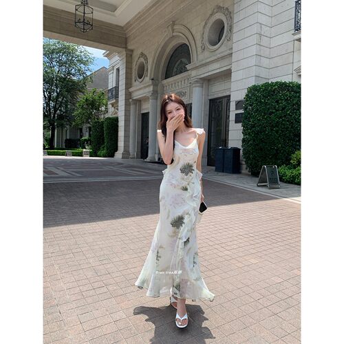 夏季法式碎花收腰显瘦鱼尾茶歇裙