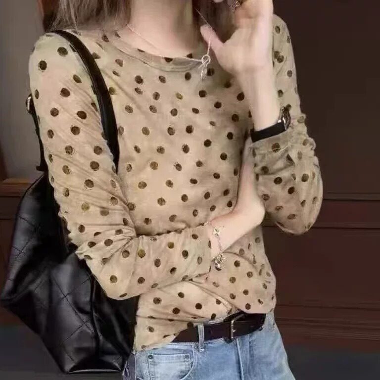 韩系植绒波点显瘦长袖T恤女