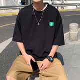 黑色