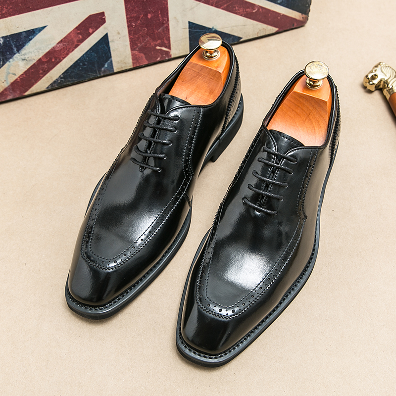 新款时尚潮流英伦风帅气男士皮鞋