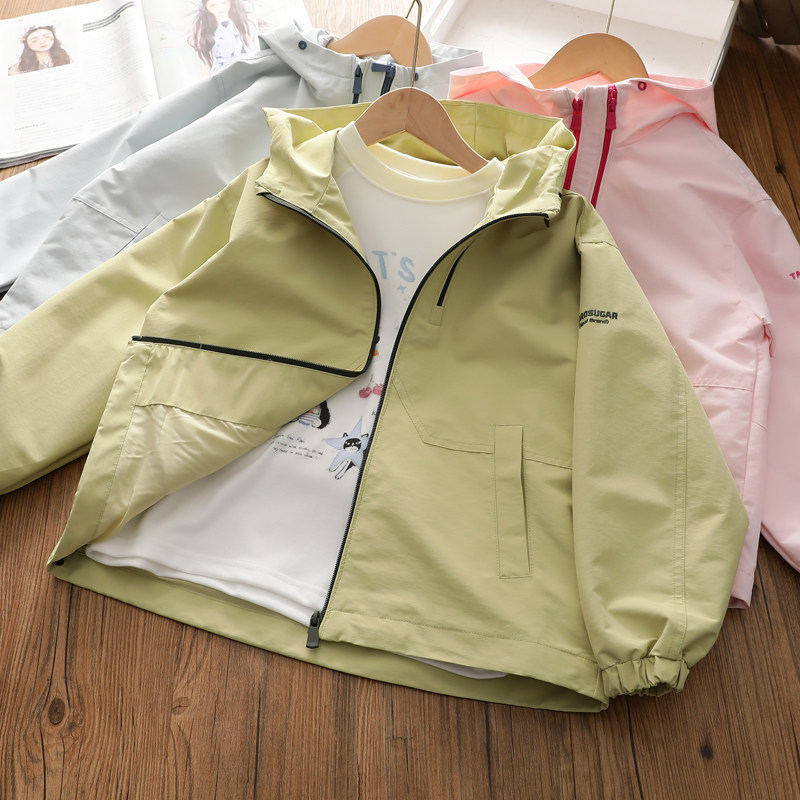 2026春季新款中大童户外防风衣外套 韩版连帽防水洋气风衣
