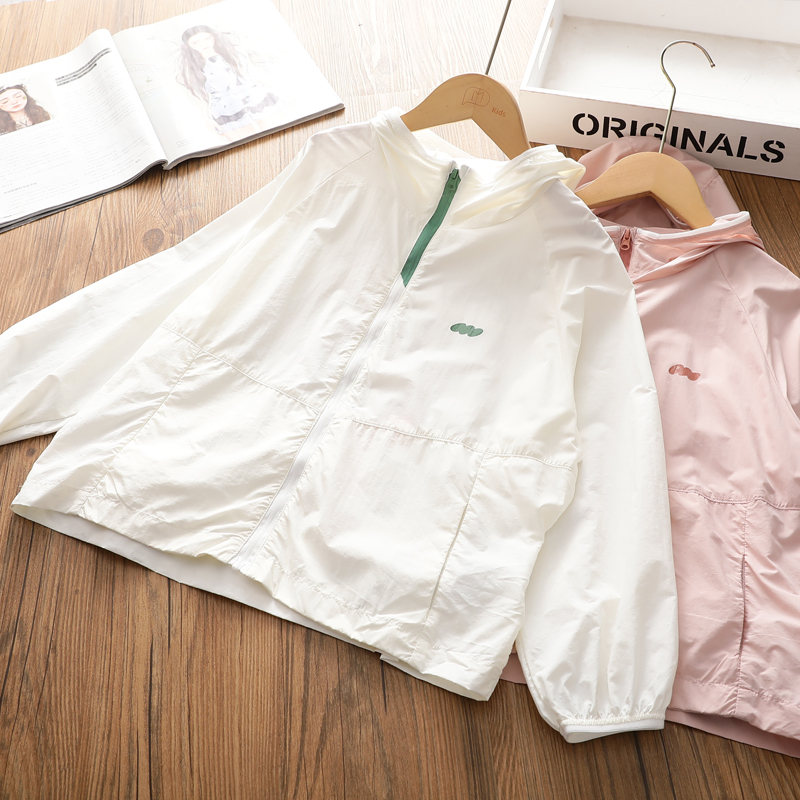 亲子中大儿童夏季薄款防晒服女童户外连帽皮肤衣防紫外线外套开衫