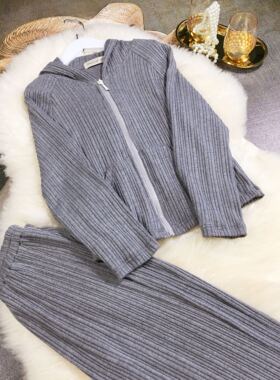 店铺转项经营全场甩卖女童灰色针织休闲运动阔腿裤套装上衣加裤子