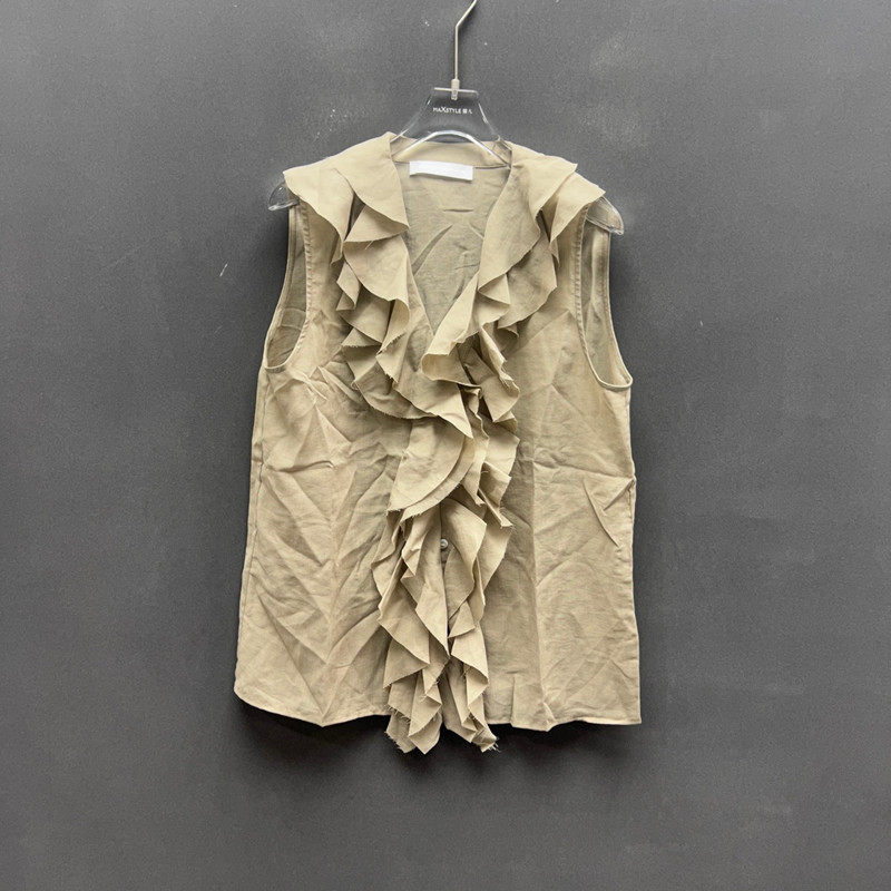 欧洲站2026夏季新款时尚气质荷叶边V领马甲女设计感百搭背心上衣