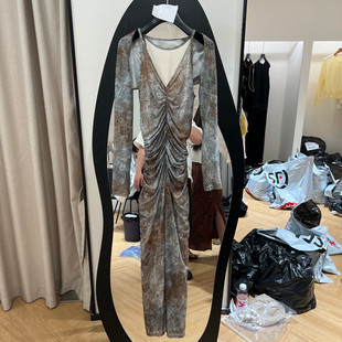欧洲站2026夏季新款时尚V领收腰褶皱长袖连衣裙女款欧货3093
