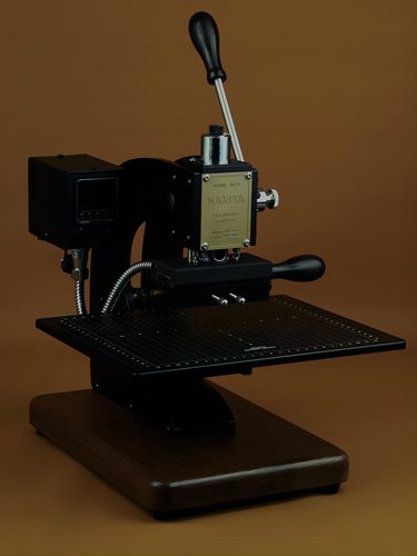 铜模包装手工皮具手工皮具