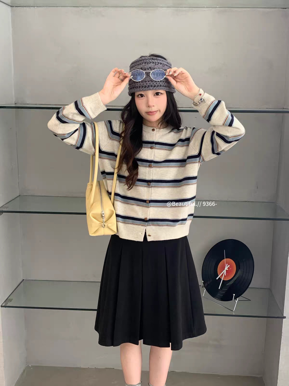 2026年秋季新款韩版宽松休闲百搭圆领长袖针织衫女款针织外套上衣