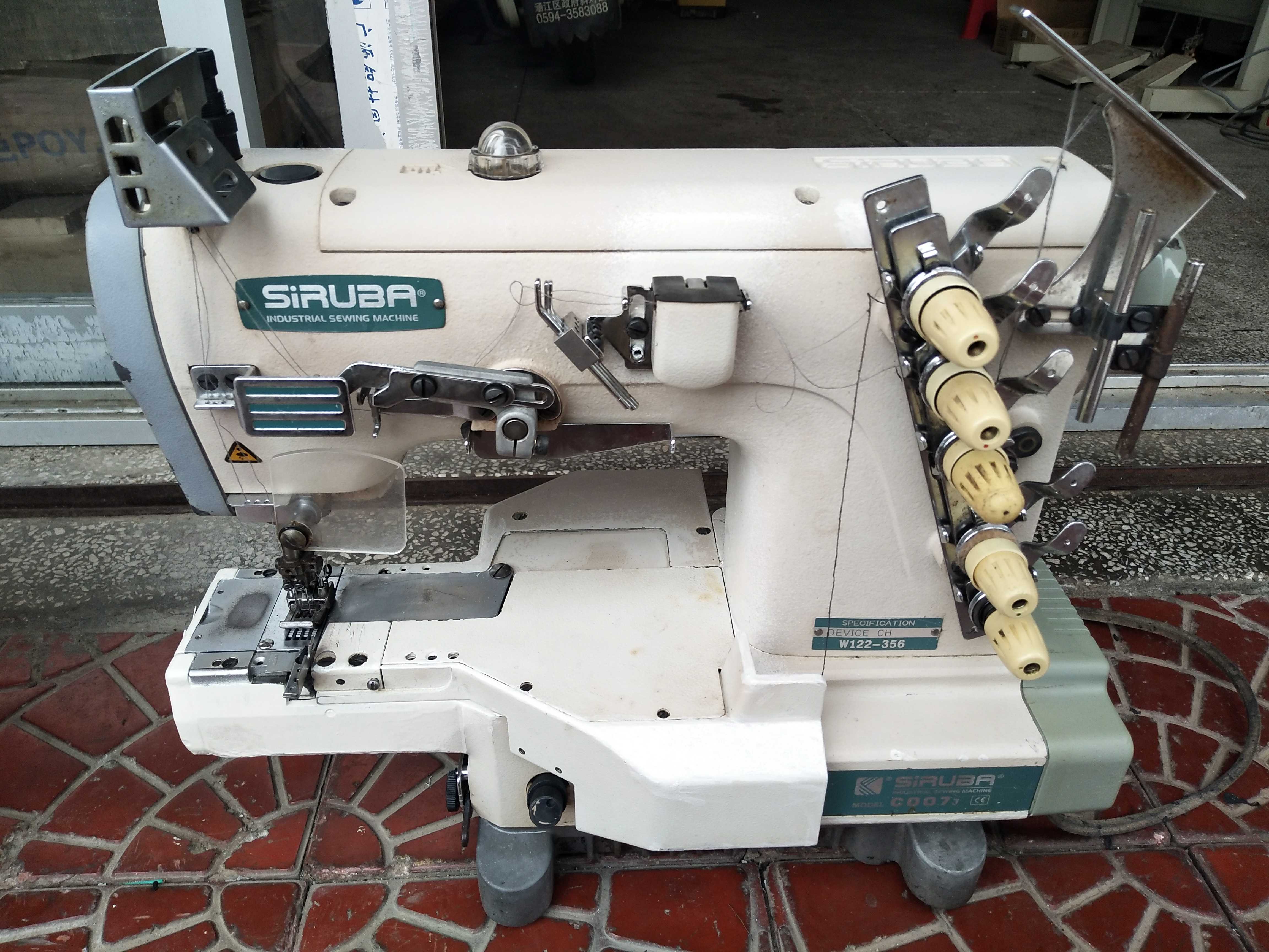 三针五线直驱节能工业缝纫机