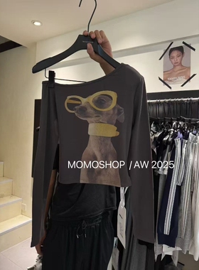 momo打底衫2025秋新款韩版斜肩设计感眼镜狗长袖T恤修身显瘦上衣