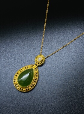 母亲节礼物18k金吊坠碧玉水滴天然和田玉AU750项坠送925银链