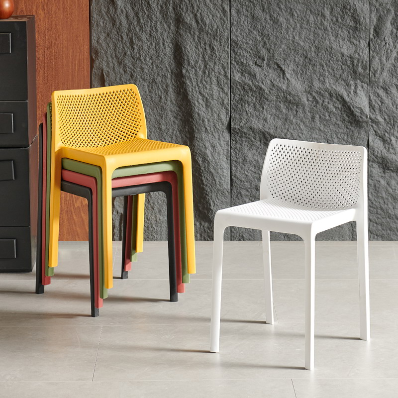 现代简约加厚塑料椅子家用靠背可叠放结实耐用网红餐厅椅等位椅子