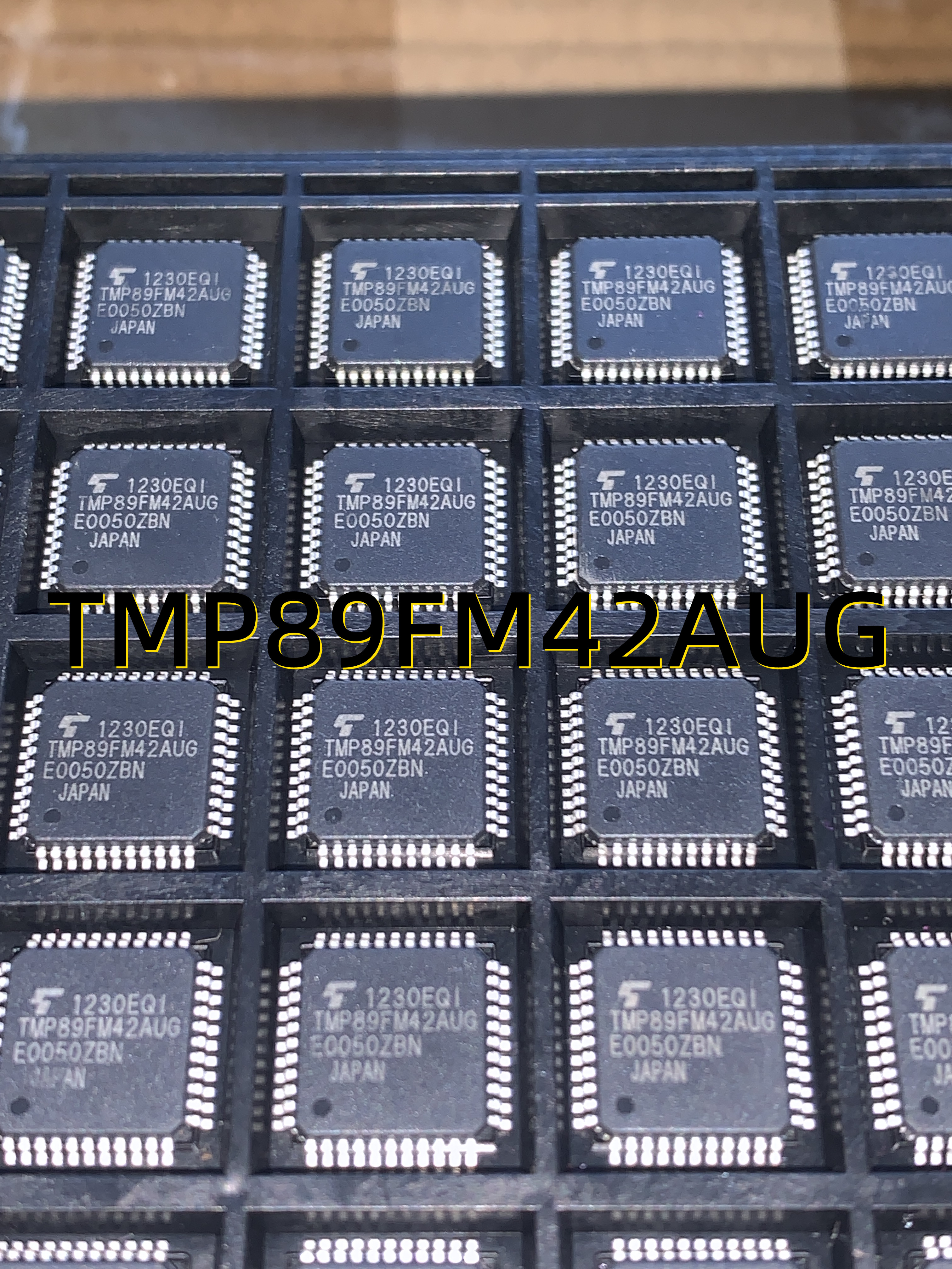TMP89FM42AUG 12+ TQFP44 原装现货
