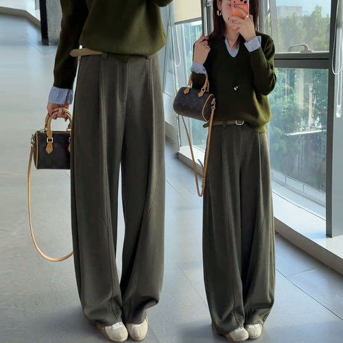韩里韩气的羊绒阔腿弯刀裤女冬季