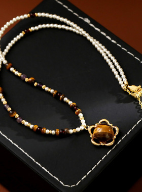 新年天然虎眼石花朵吊坠金属串珠项链女美拉德秋冬高级感毛衣链款