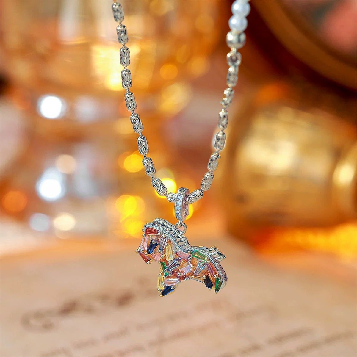 彩色水晶彩虹白马珍珠毛衣项链轻奢高级感七彩锆石本命年小马套装