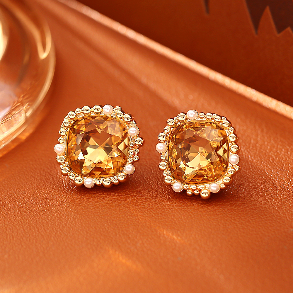 轻奢时尚四边形水钻耳钉感大气精致秋冬耳饰女小众设计感饰品