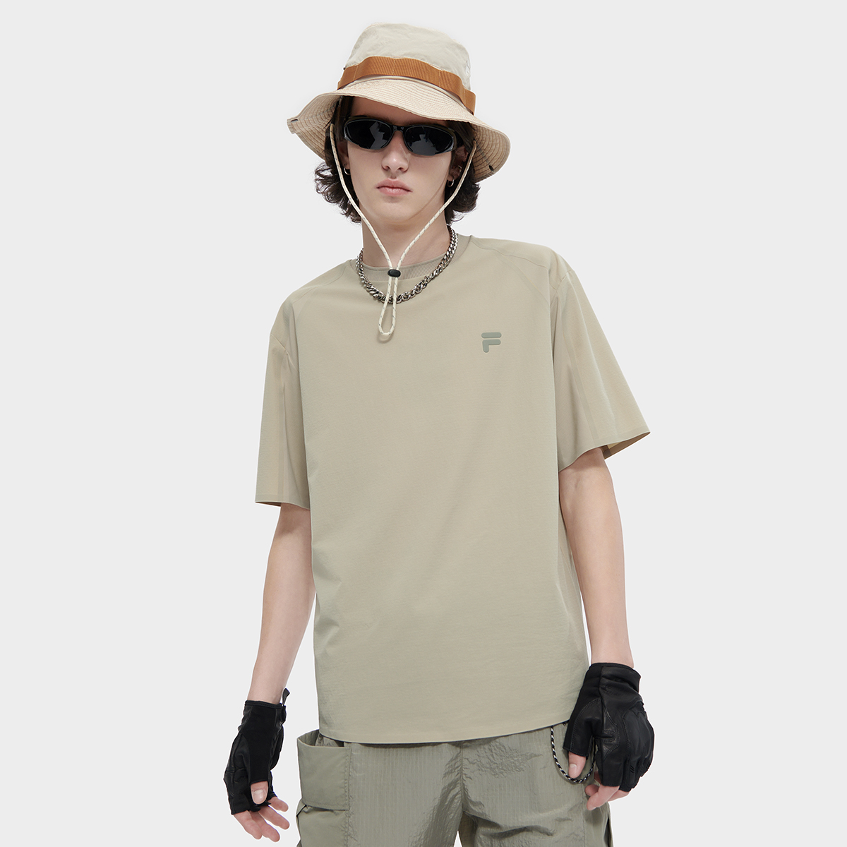 斐乐男子潮流运动宽松短袖T恤衫